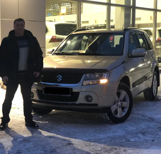 Клиент с подобранным Suzuki Grand Vitara